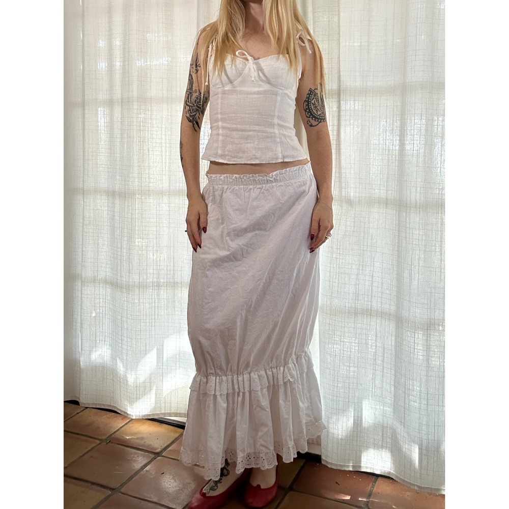 Vintage 70s white maxi boho prairie skirt ruffle eyelet trim